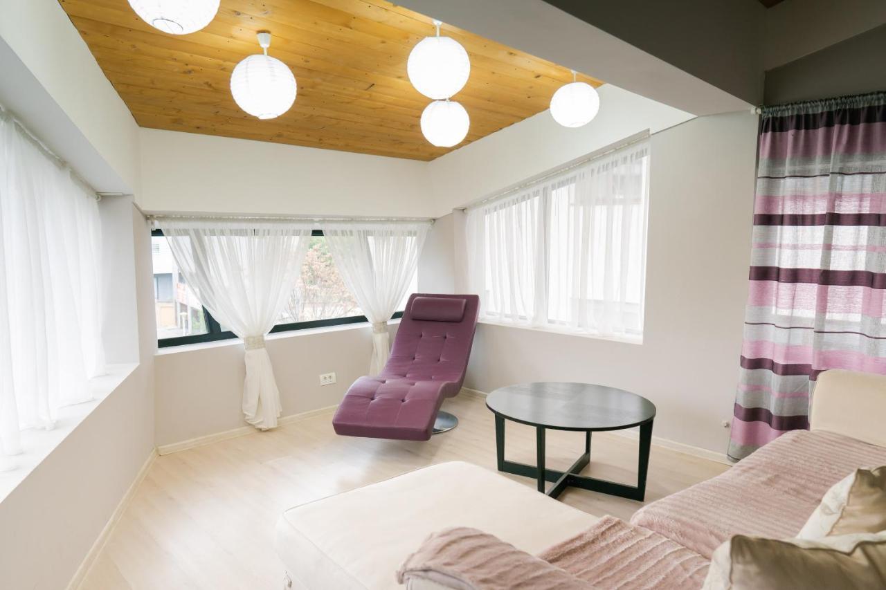 Chic Aparthotel *