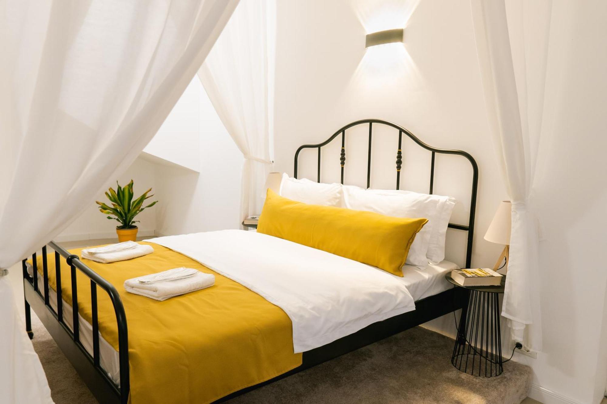 Chic Aparthotel *